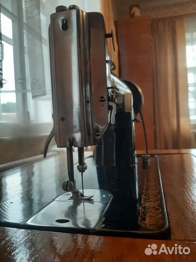 Швейная машинка зшм