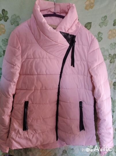Курточки женские демисезонные