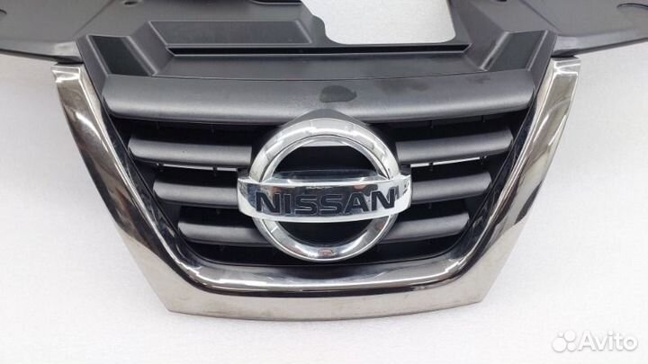 Решетка радиатора Nissan Juke