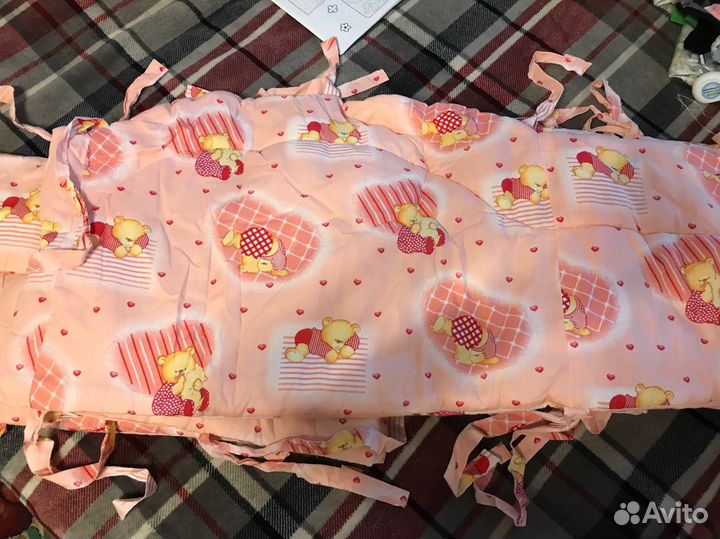 Бортики в кроватку