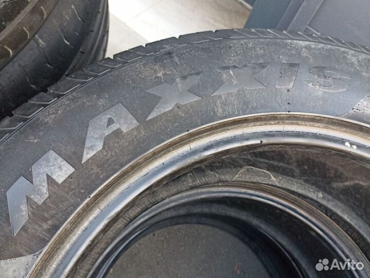 Maxxis Victra M-36 235/60 R18