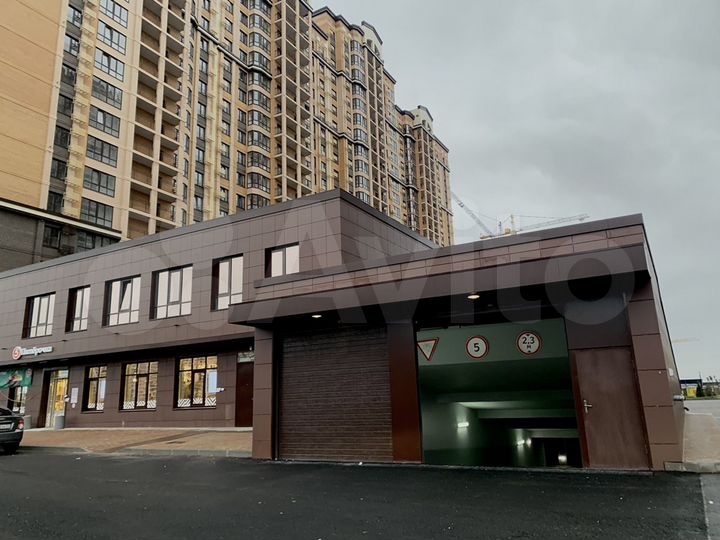 Машиноместо, 13 м²