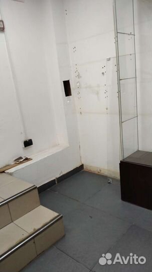 2 кв.м. на входе, 1 линия