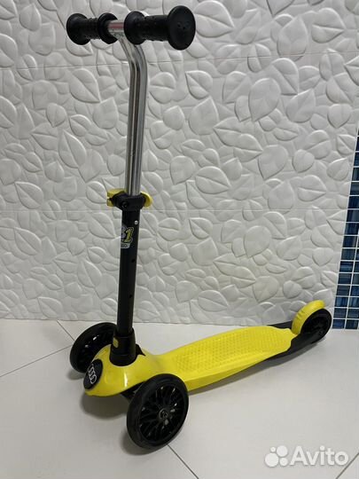 Самокат трехколесный Oxelo