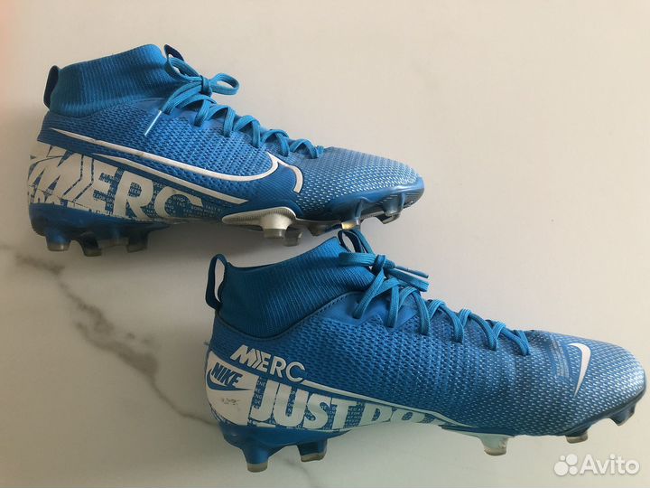 Футбольные бутсы nike mercurial