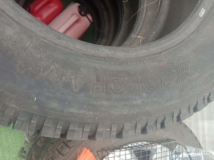 Yokohama A008 265/60 R18