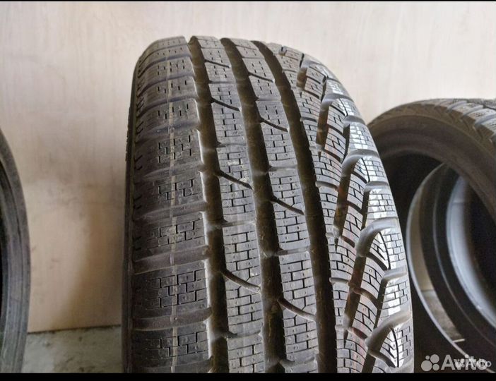 Pirelli Winter Sottozero 270 Serie II 245/35 R19 98S