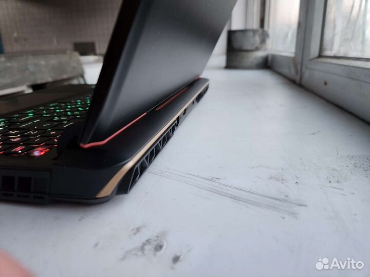 MSI GE68HX 13V 047RU