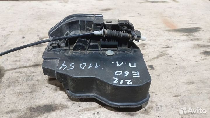 Замок двери передней левой BMW E60