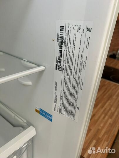 Холодильник Indesit DS 4160 W как новый