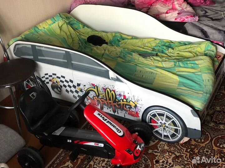 Кровать машина с матрасом