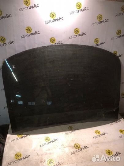 Стекло заднее Volkswagen Jetta 6 CTH 1.4 TSI 2014