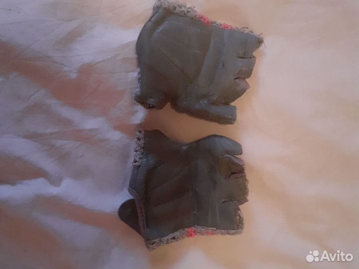 Турник в дверной проем с резинками сбоку