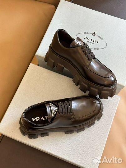 Лоферы Prada