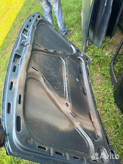 Капот Volkswagen Passat универсал RP 1991