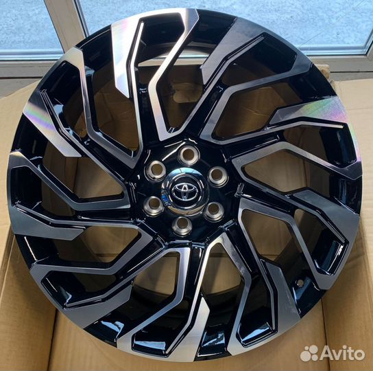 Кованные диски для на Toyota Land Cruiser 300 R24