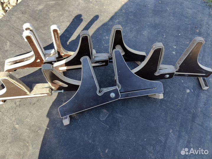 Держатель дверного полотна