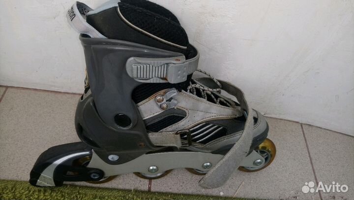 Коньки с комплектом защиты