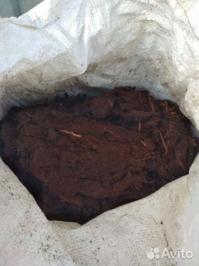 Земля,торф,навоз,песок,мульча,бой кирпича