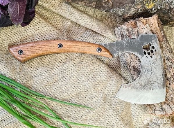 Топор кованый