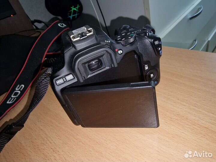 Canon eos 250d kit