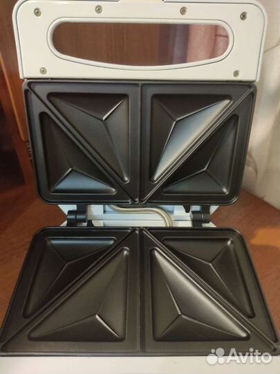 Бутербродница (сендвичница)