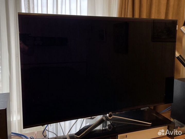 Телевизор Loewe Individual 55