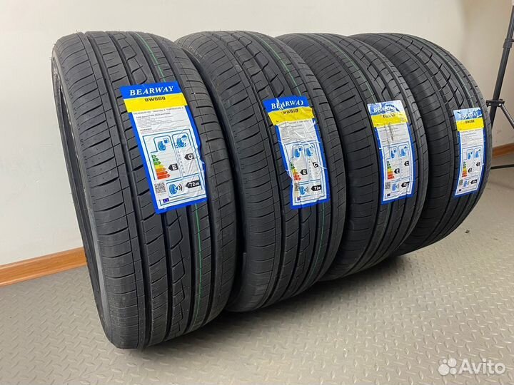 Bearway BW668 215/55 R17 94V