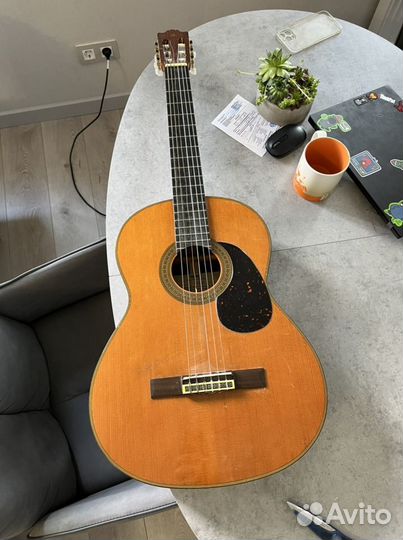 Гитара Yamaha c300 и струны