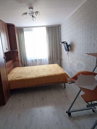 Комната 18 м² в 3-к., 1/1 эт.