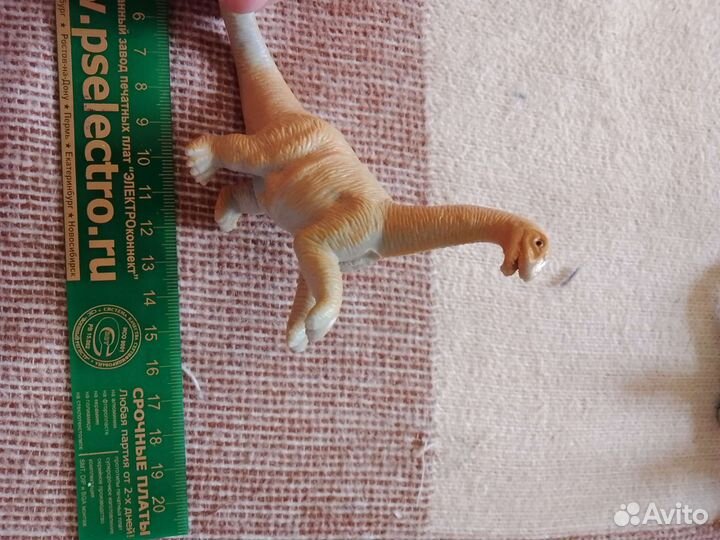 Игрушки динозавры