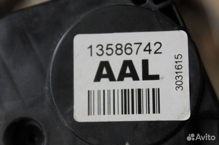 Замок двери задней левой Chevrolet Cobalt 2012