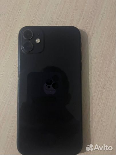 Продам iPhone 11 64г
