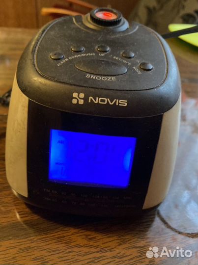 Радиоприёмник с часами СССР от бабушки