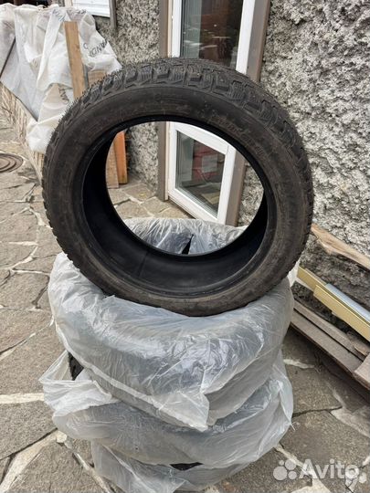 Michelin X-Ice North 4 235/45 R18 19B