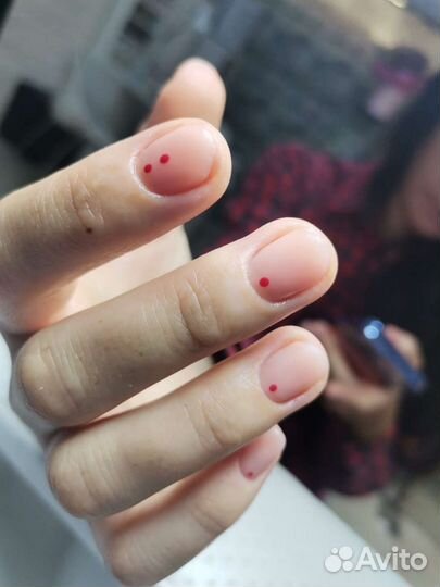 Маникюр и педикюр