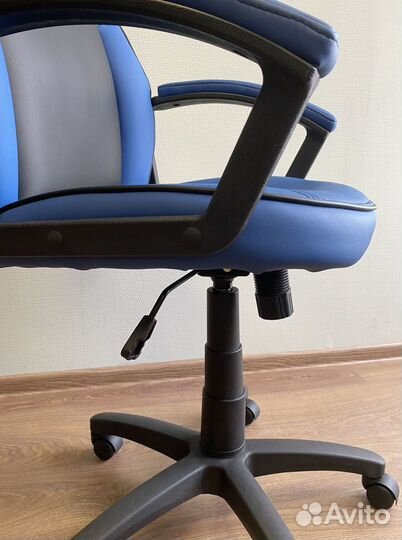 Компьютерное кресло от производителя