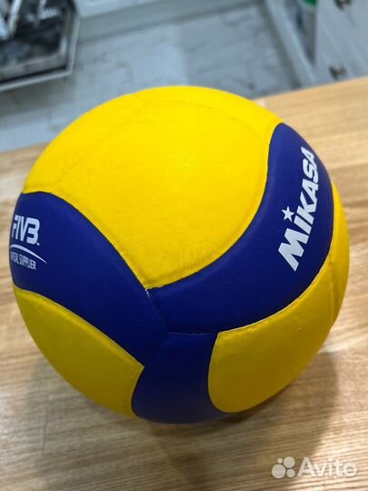Волейбольный мяч mikasa v330w