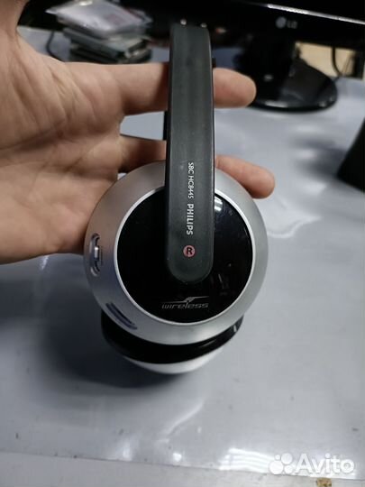 Беспроводные наушники philips