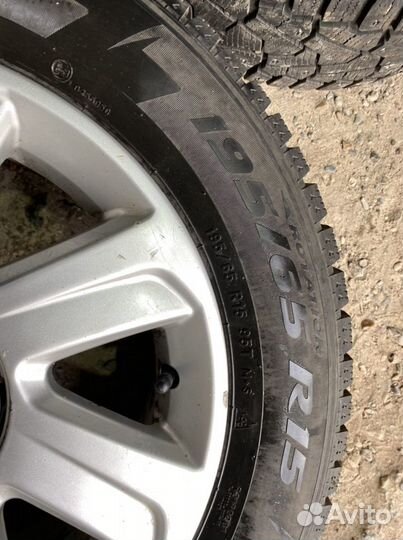 Pirelli Ice Zero 195/65 R15