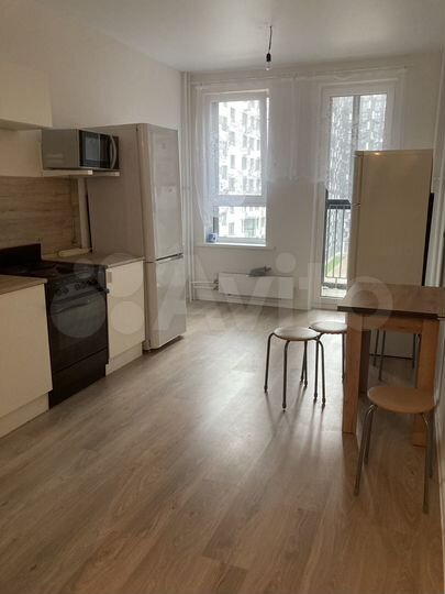 2-к. квартира, 60 м², 7/17 эт.
