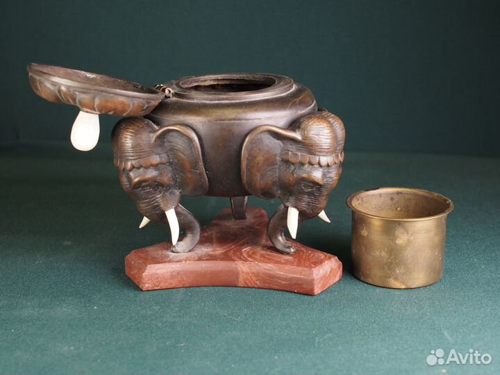 Антикварная бронзовая чернильница