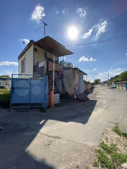 Гараж, > 30 м²