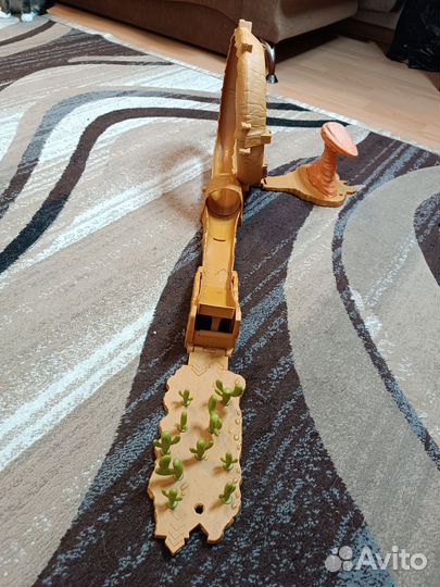 Трасса Тачки Скала вилли mattel