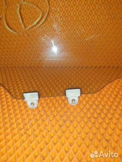 Стекло двери переднее правое Mazda 3 BM