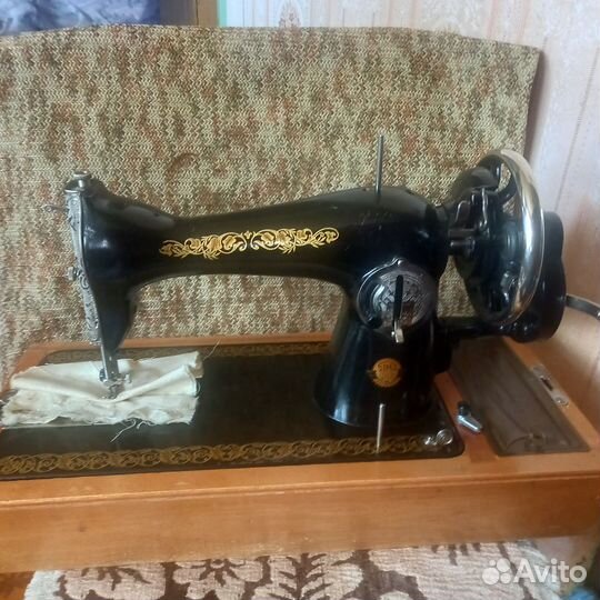 Швейная машинка