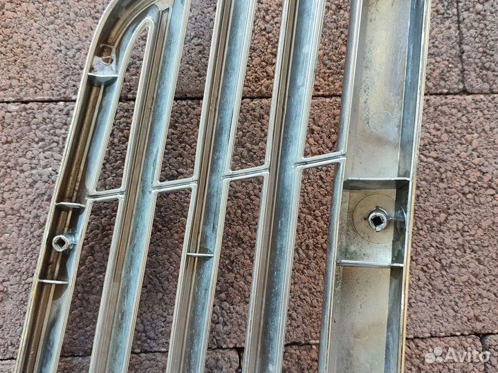 Решетка радиатора волга 31105