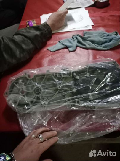 Крышка на двигатель 502 скутера geely