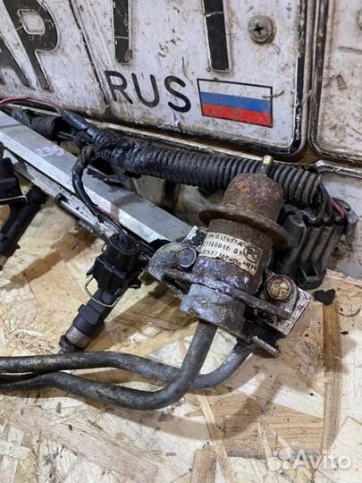 Топливная рампа с форсунками Ваз 2105 2006