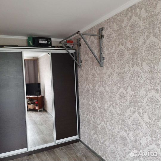 Турник настенный